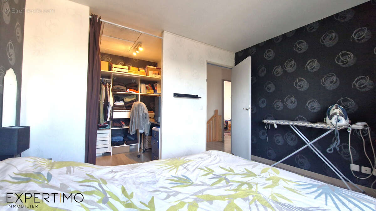 Maison à SAINT-GERMAIN-LES-ARPAJON