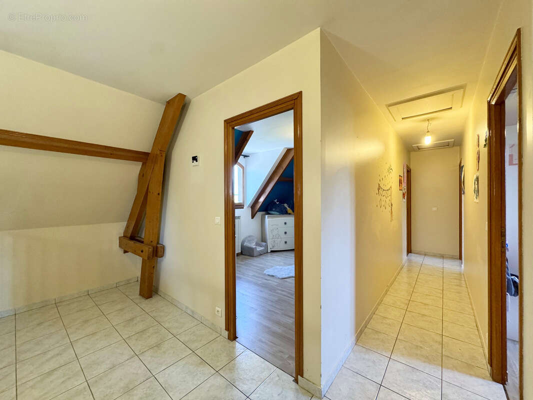 Maison à COULOMMIERS