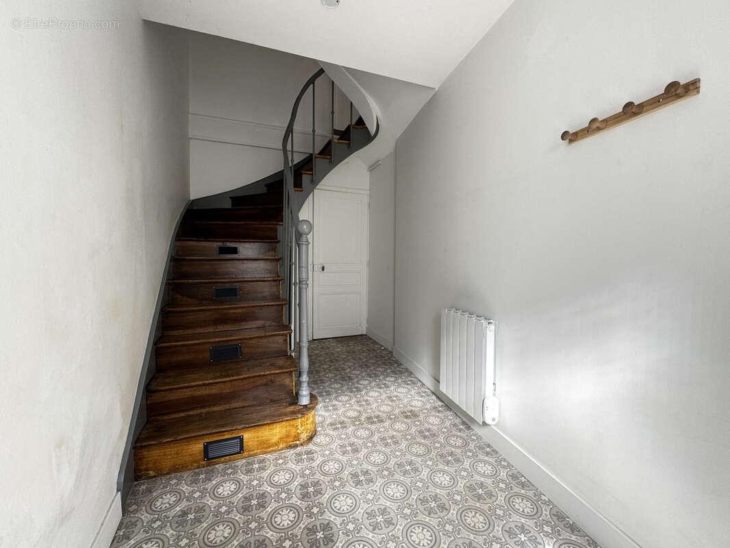 Maison à BARBEZIEUX-SAINT-HILAIRE