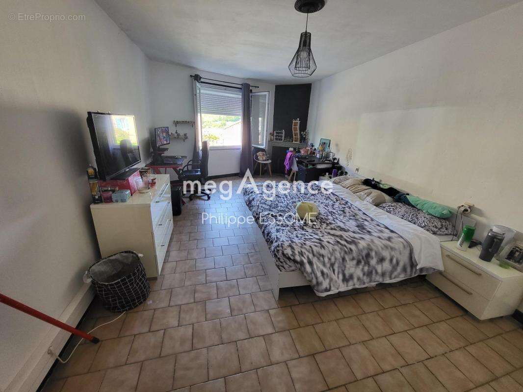 Appartement à CADALEN
