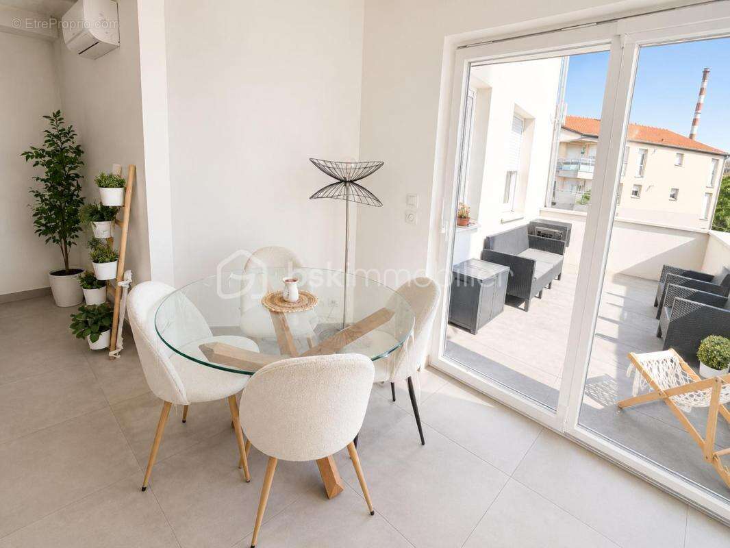 Appartement 3 pièces de 64 m² avec terrasse et box en sous-sol – Résidence récente de 2021 - photo 3
