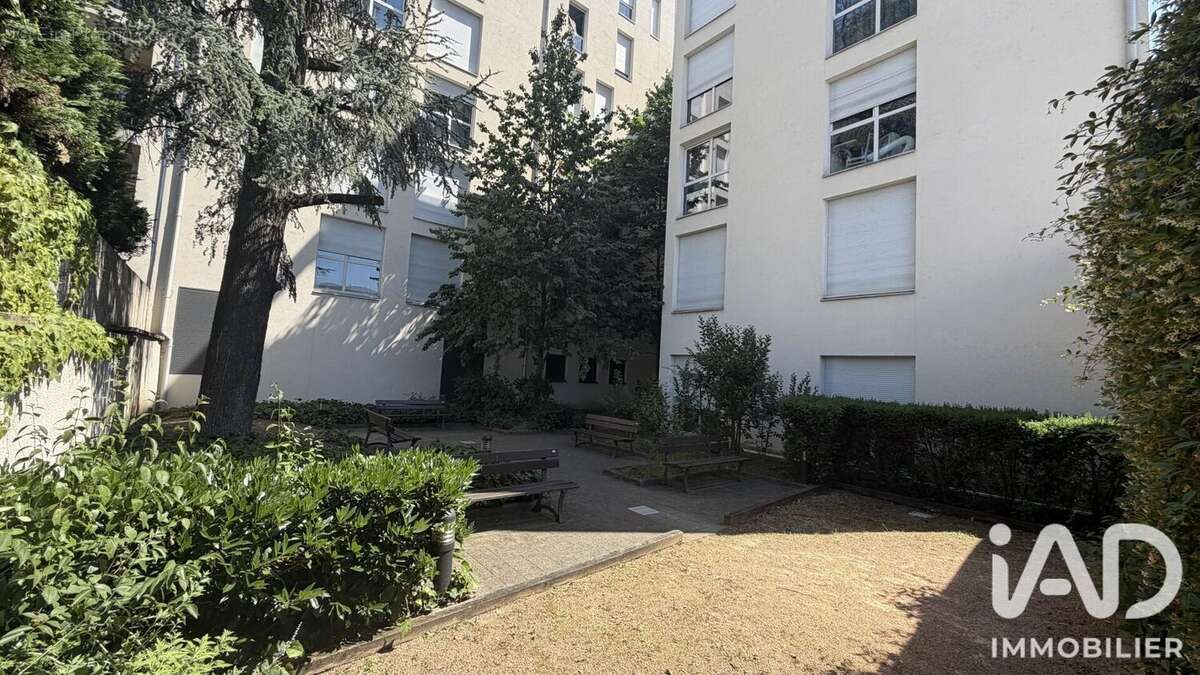 Photo 8 - Appartement à LYON-8E