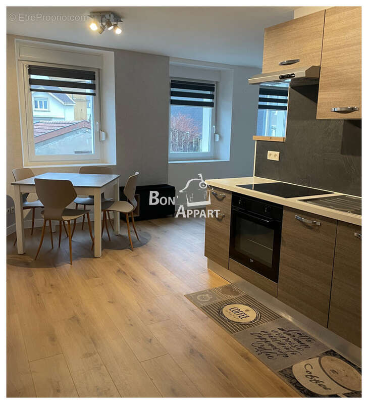 Appartement à LEXY