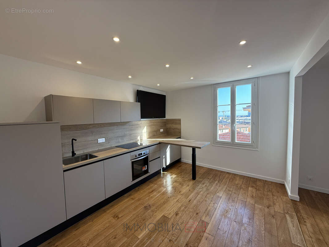 Appartement à BEAUSOLEIL