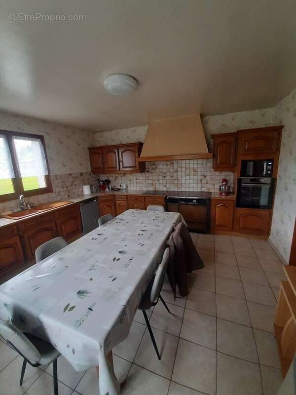 Maison à COUSSAC-BONNEVAL