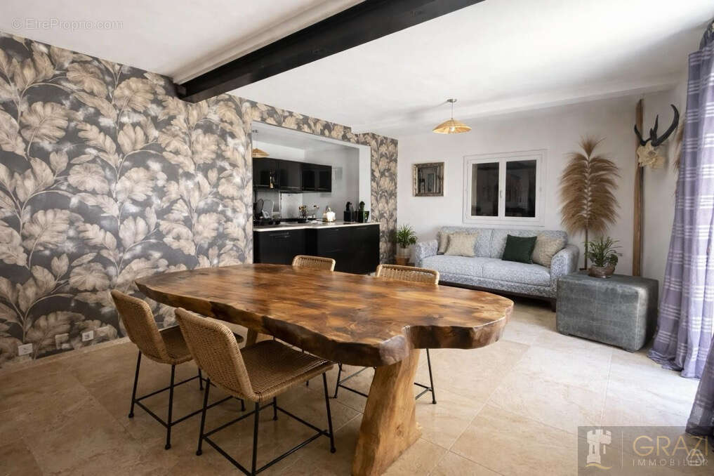 Appartement à SIX-FOURS-LES-PLAGES