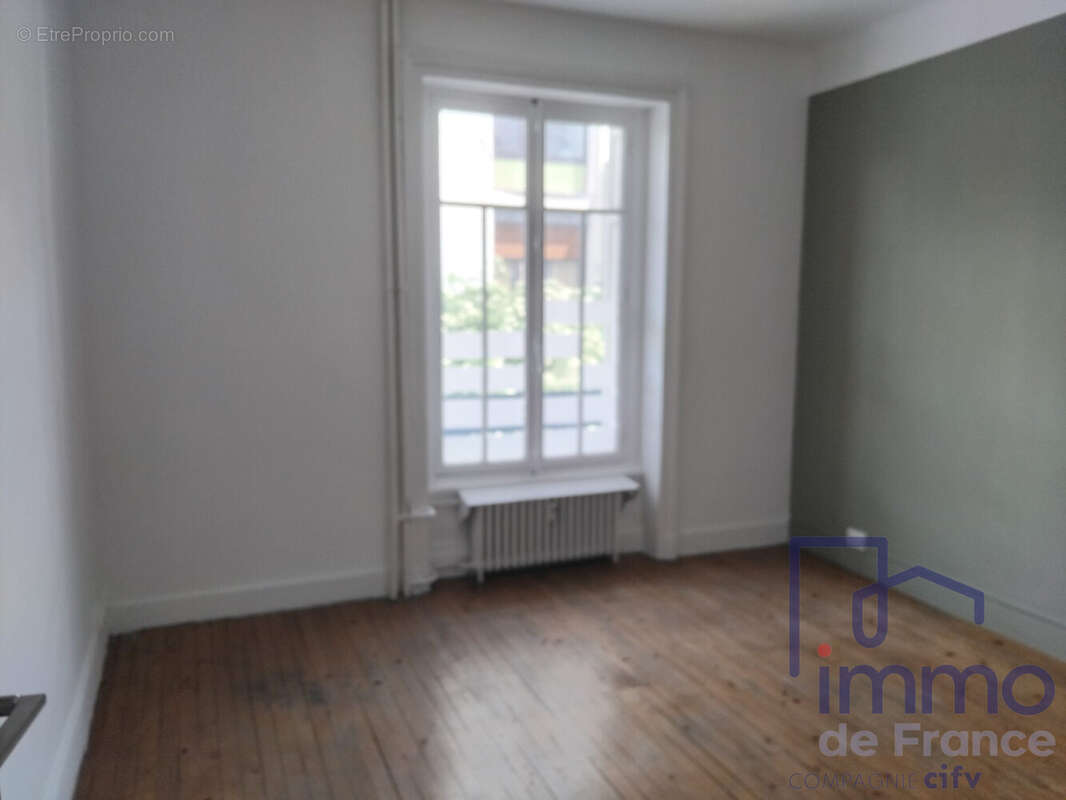 Appartement à SAINT-ETIENNE