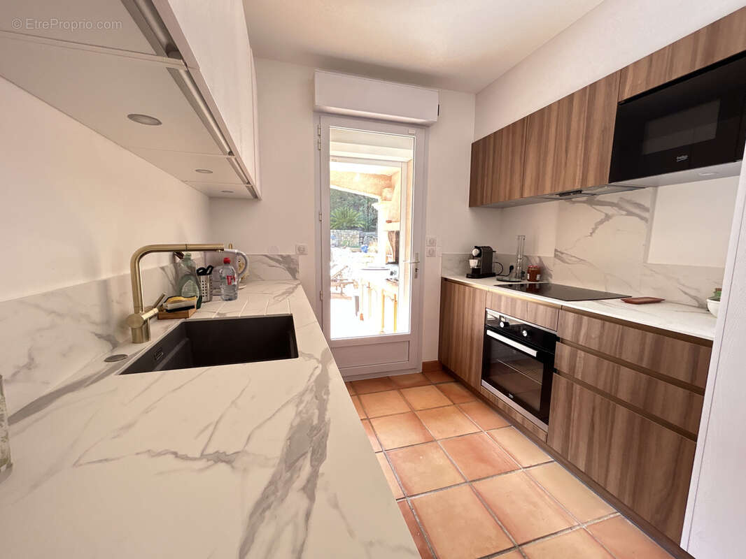 Autre à SAINT-RAPHAEL