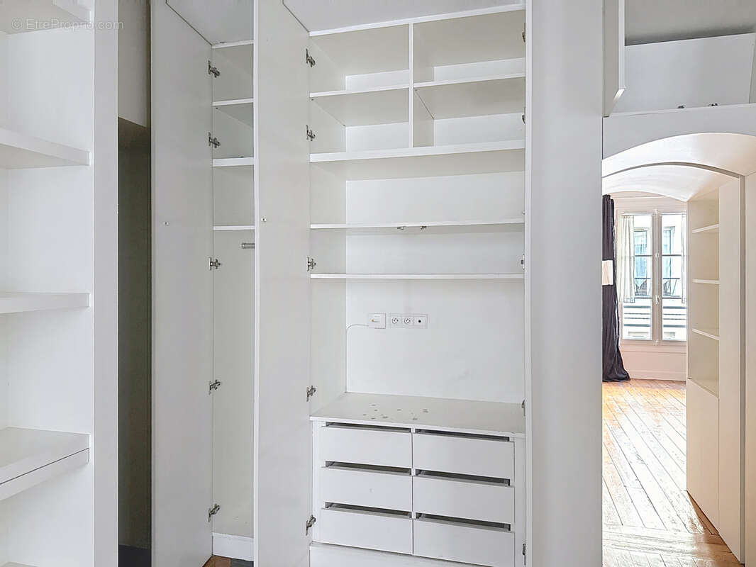 Appartement à PARIS-11E