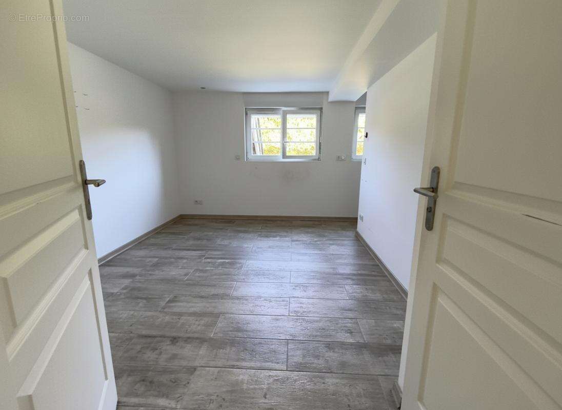 Maison  mitoyenne en triplex 3 pièce(s)  80 m2 - photo 6