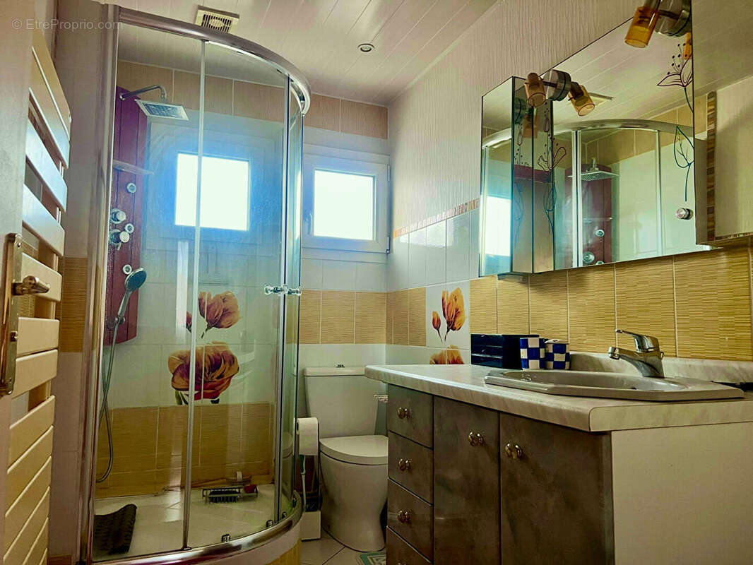 Maison à COULANGES-LES-NEVERS