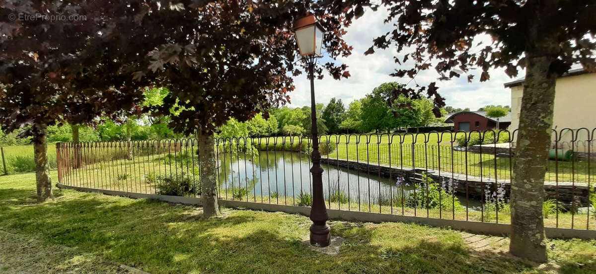 Maison à BRAIN-SUR-L&#039;AUTHION