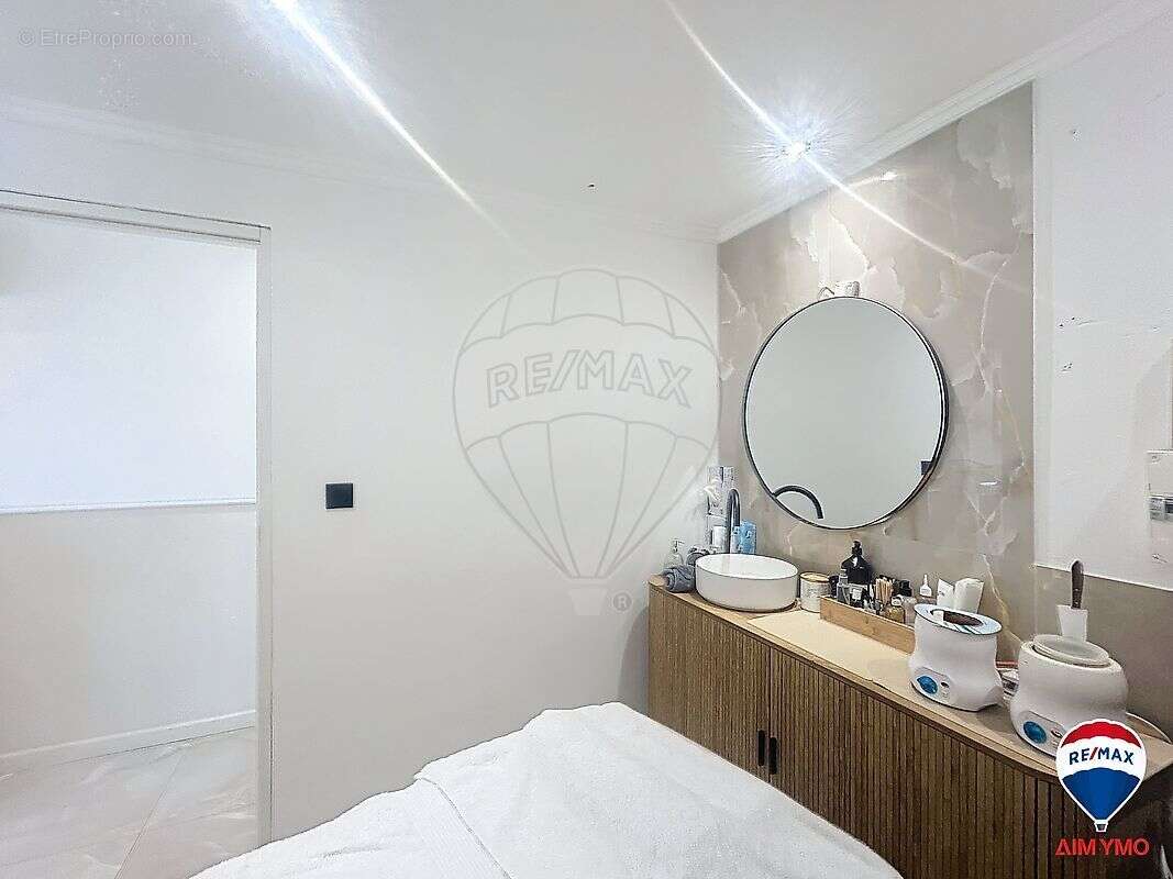 Commerce à PIETROSELLA