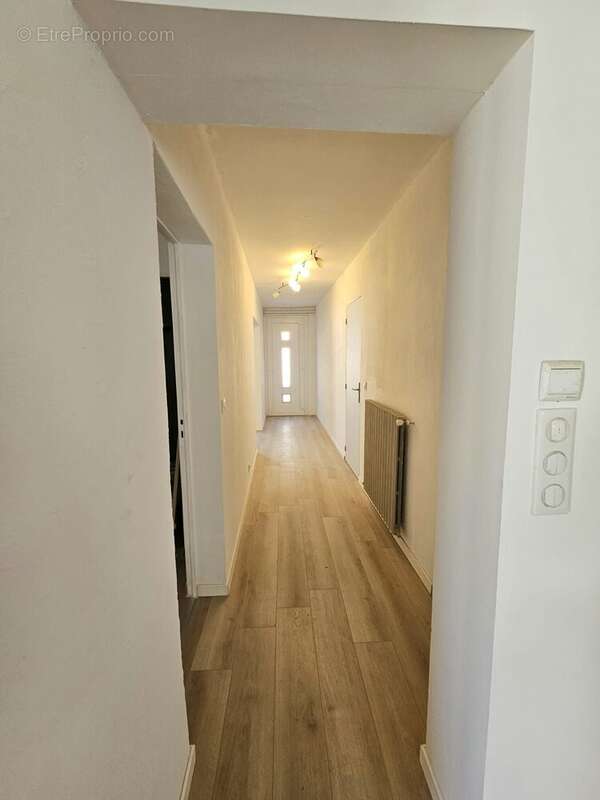 Maison à BRUGUIERES