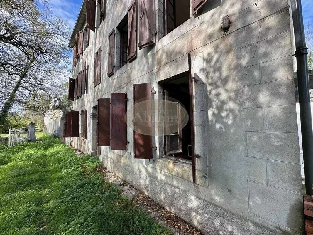 Maison à SAINT-LAURENT-DE-NESTE