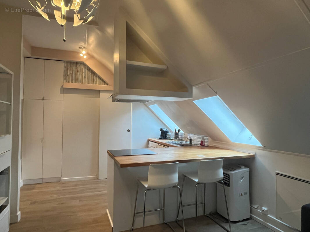 Appartement à PARIS-8E