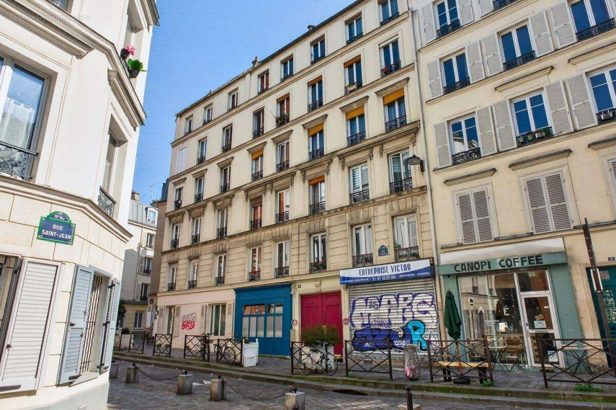 Appartement à PARIS-17E