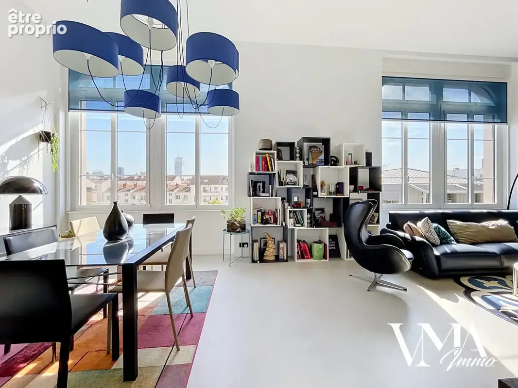 PUVIS DE CHAVANNE / Bel Appartement de 100 m2 rénové et climatisé - photo 8