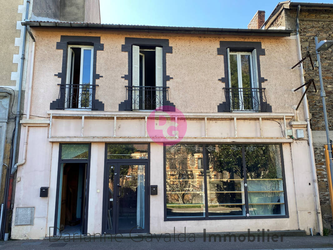 Appartement à DECAZEVILLE