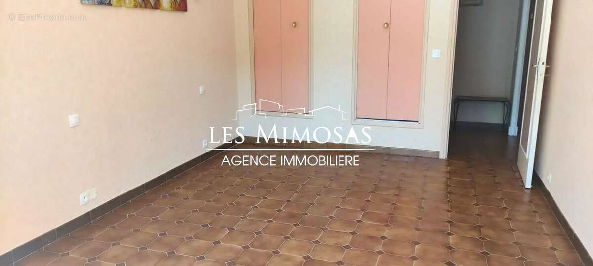 Appartement à FREJUS