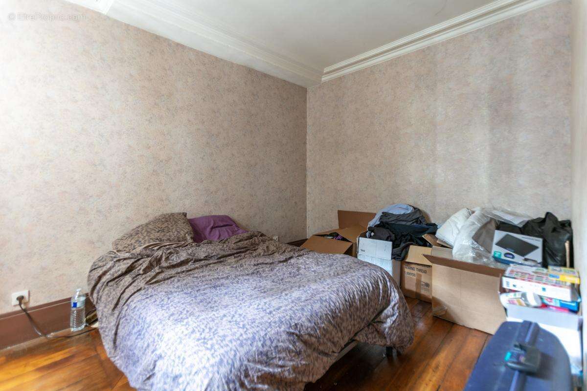Paris 18e   Petite Carrière  Duplex à créer  6 pièces 4 ch - photo 6