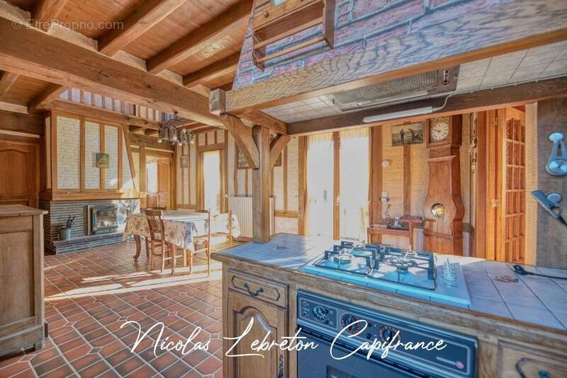 Maison à CHAMPSECRET