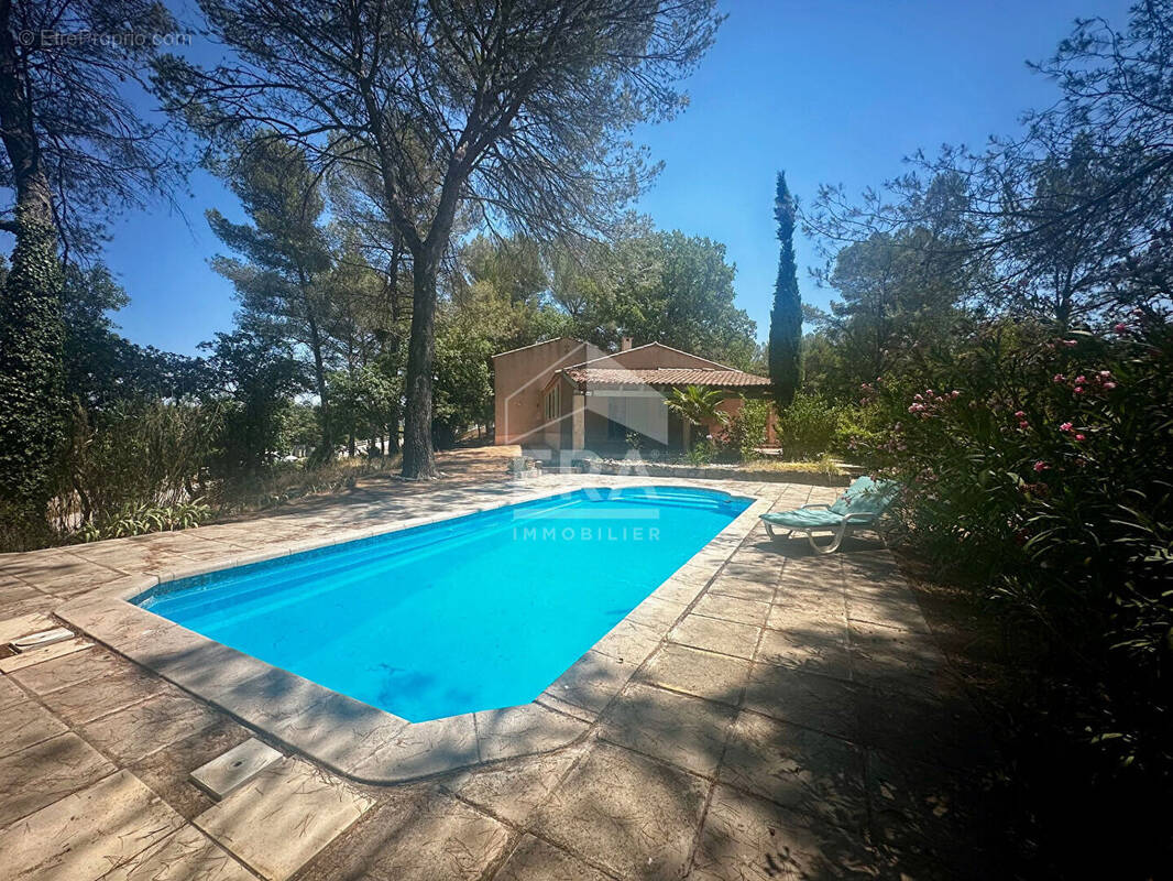 Maison 108m² à châteauneuf-le-rouge - photo 1
