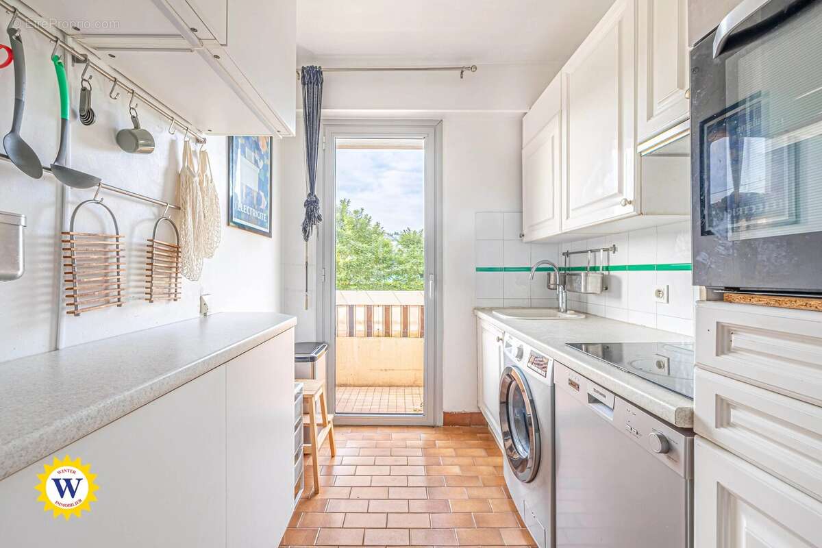 Appartement à VALLAURIS