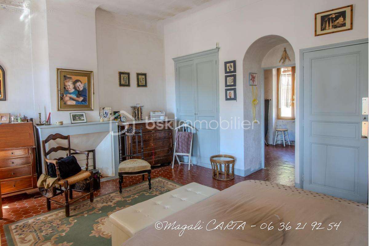 Maison Atypique avec garage et cours intérieure - photo 12