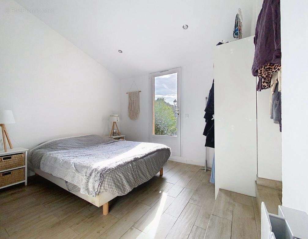 Maison à VILLENEUVE-LOUBET