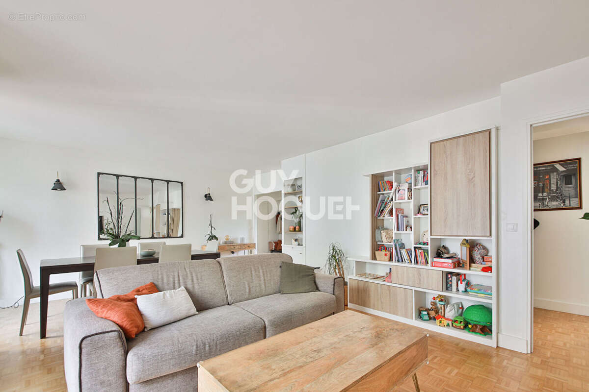 Appartement à PARIS-15E