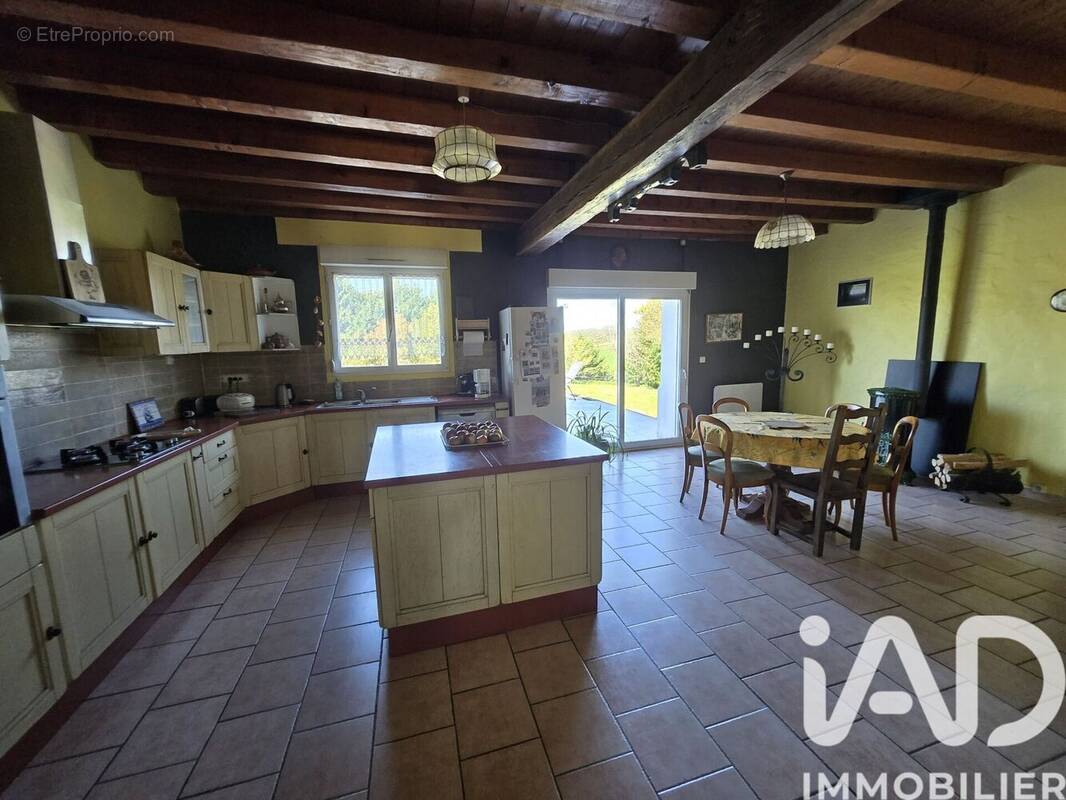 Photo 1 - Maison à MONTIGNAC-DE-LAUZUN