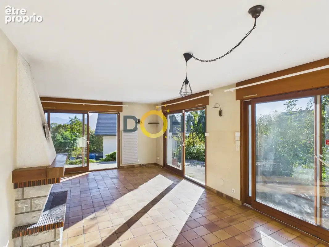 Maison familiale lumineuse de 183 m2  sur terrain de 786 m2 a saint jean d'arvey - photo 7