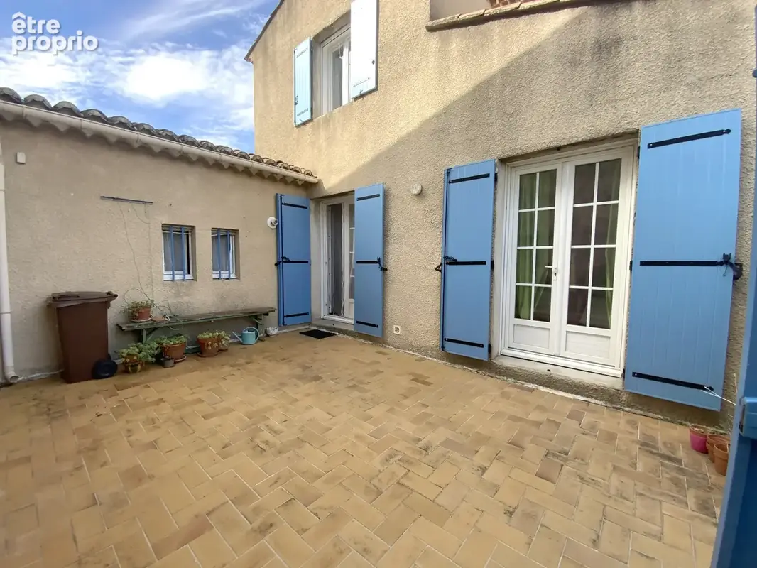 Maison de ville à pieds de tous commerces. - photo 12