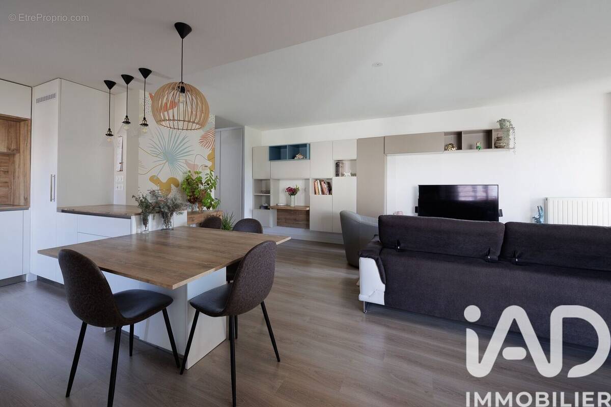 Photo 1 - Appartement à CRAPONNE