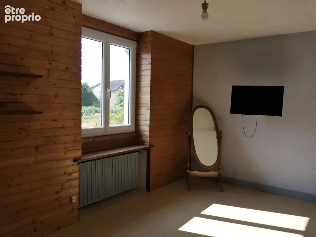 Emnsemble immobilier borde par le canal du nivernais - photo 14