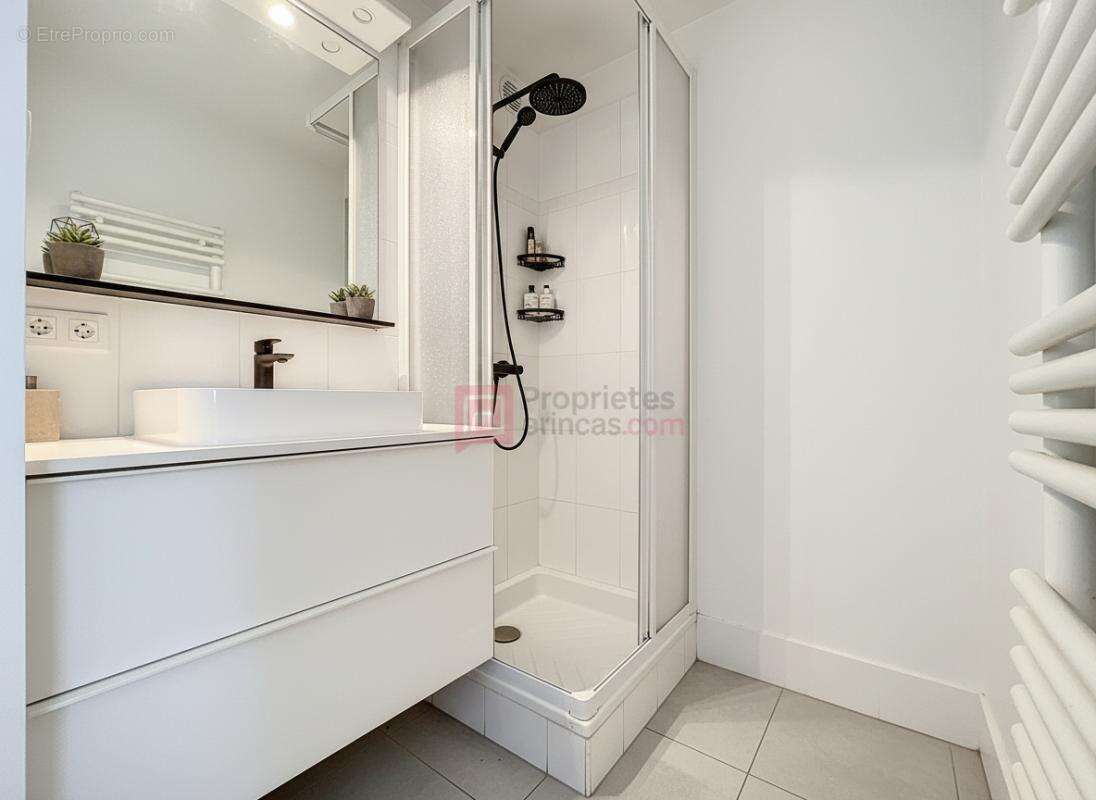 Maison à AURIBEAU-SUR-SIAGNE