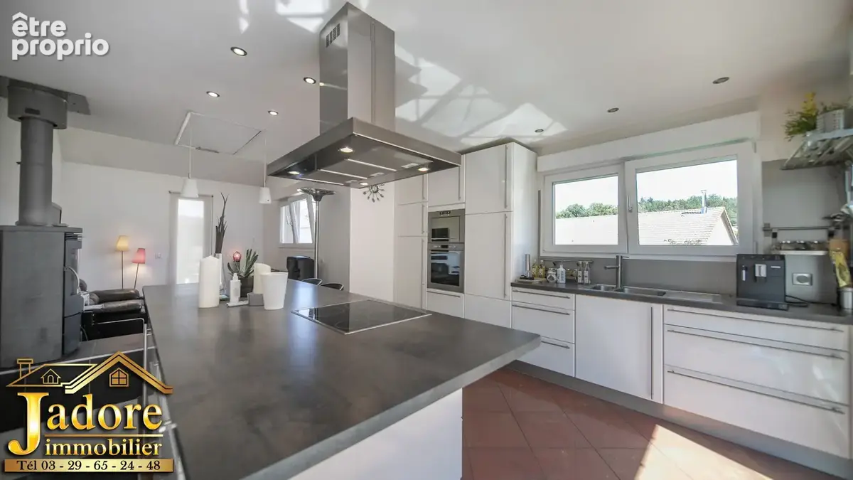 EXCLUSIVITE ! VILLA + Piscine dans cadre magnifique - photo 9