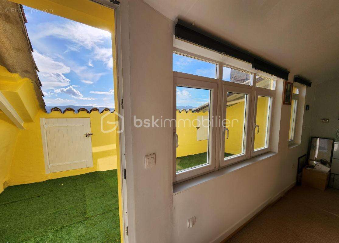 Appartement à CADENET