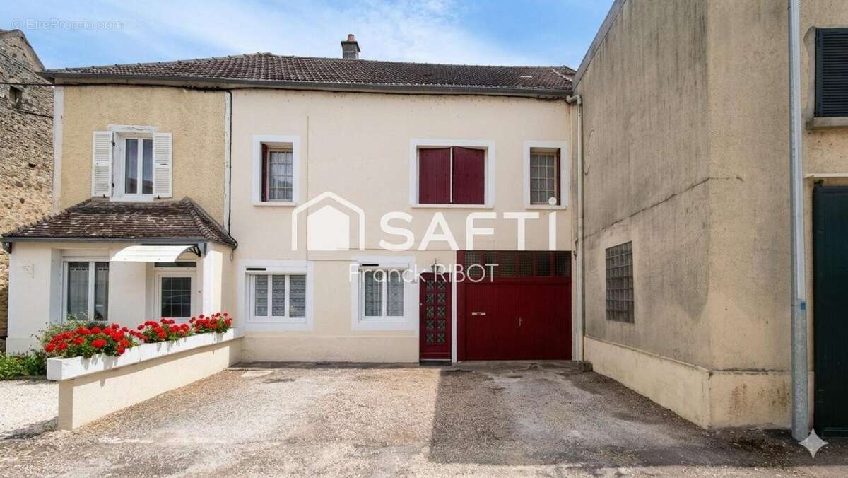 Photo 4 - Maison à AVALLON