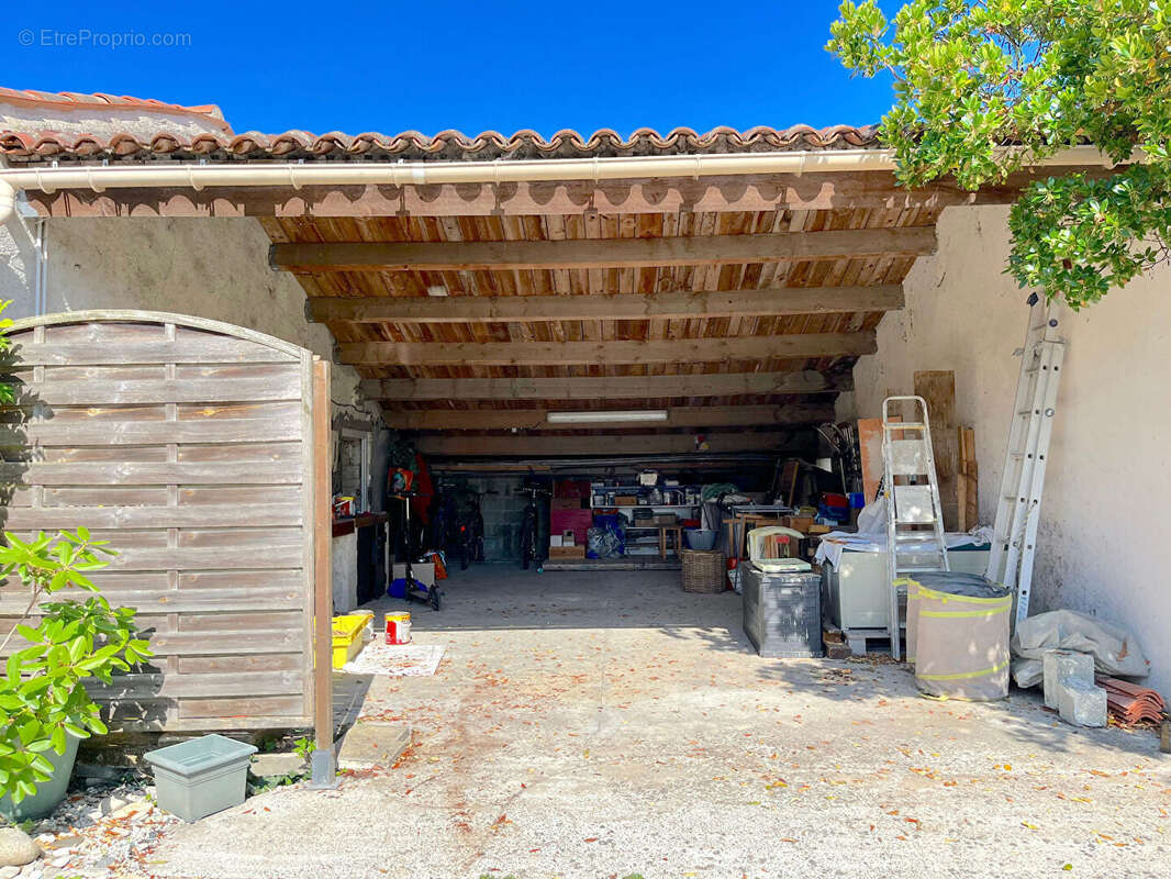 Maison à SAINTE-SOULLE