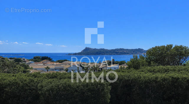 Appartement à SIX-FOURS-LES-PLAGES