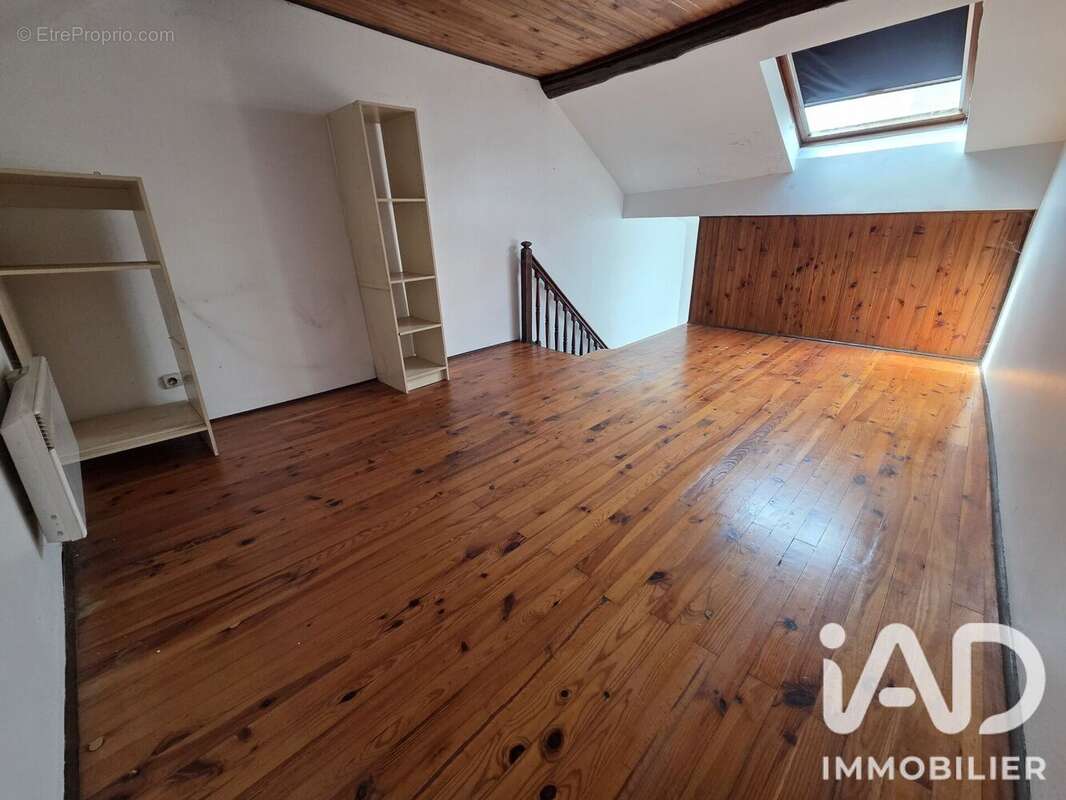 Photo 3 - Appartement à GENNEVILLIERS