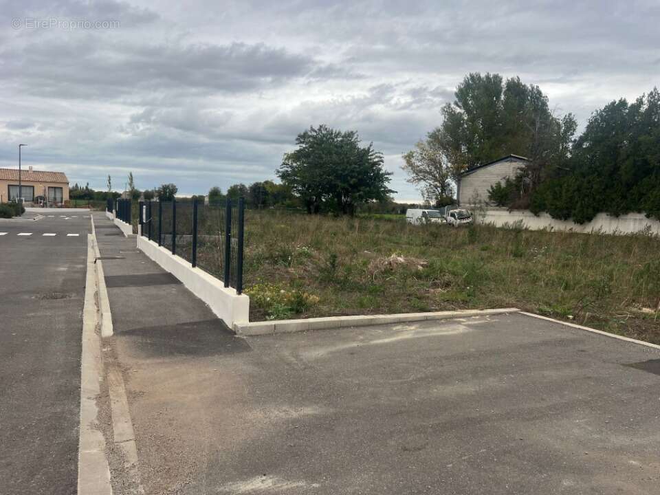 Terrain à FOS-SUR-MER