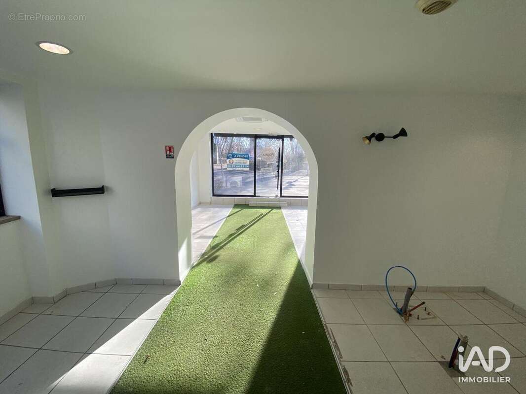 Photo 3 - Commerce à TOURS