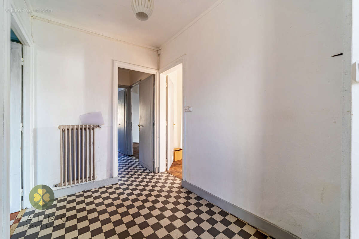 Maison à VILLIERS-SAINT-FREDERIC