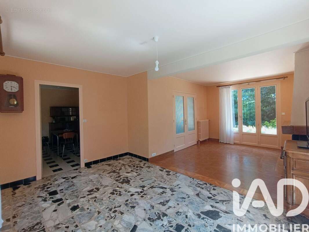Photo 3 - Maison à MANDRES