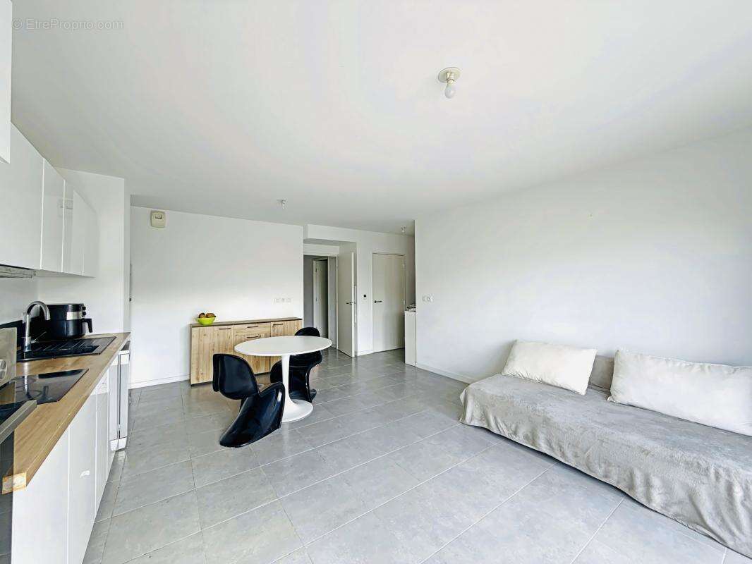 Appartement à ROUSSET