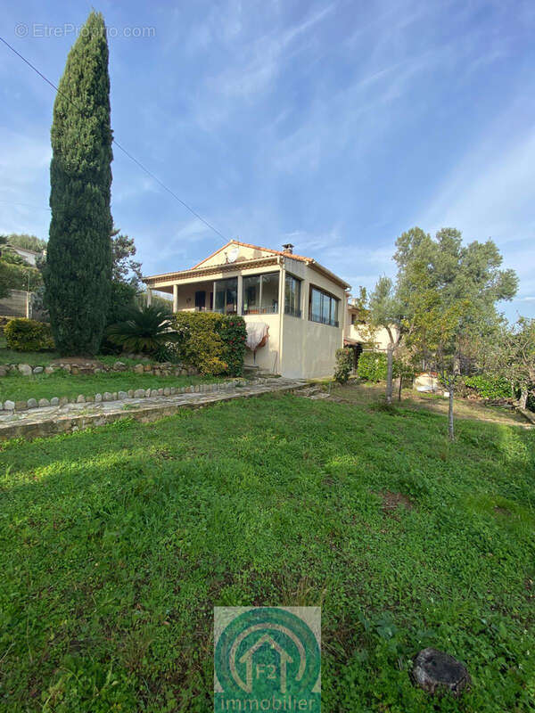 Maison avec vue mer à vendre   Solaro, secteur résidentiel du Lustinchellu - photo 2