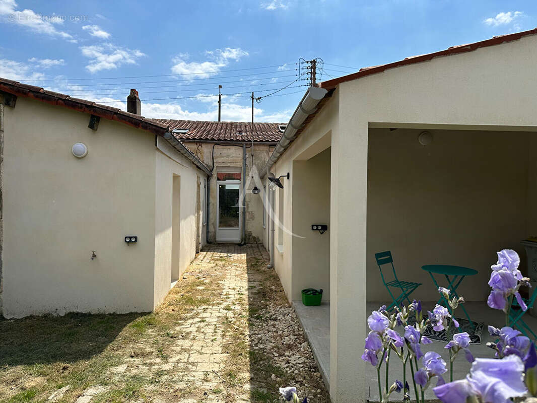 Maison à ROCHEFORT